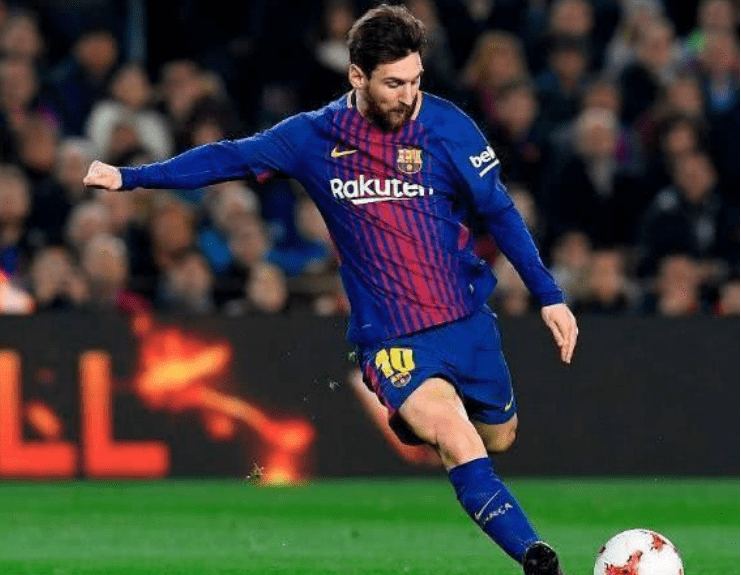 曼联接洽英超中场跑不死，或替代巴莱巴成目标！切尔西已直接问价（曼联洽谈英超铁肺中场，或改以其取代巴莱巴为新目标；切尔西已直接询价）