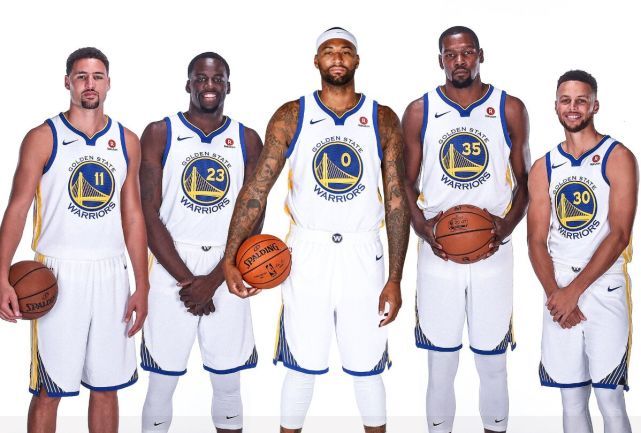 韩鹏：瓦科在我们心里已是最佳射手，希望明年能给他争回来（韩鹏：瓦科在我们心中已是最佳射手，盼明年替他夺回这一头衔）