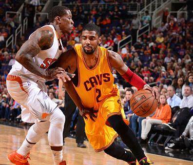 美记：特纳成雄鹿潜在交易筹码，他在勇士梦想交易清单首位（美记者：特纳被视为雄鹿潜在交易筹码，位居勇士理想引援名单榜首）