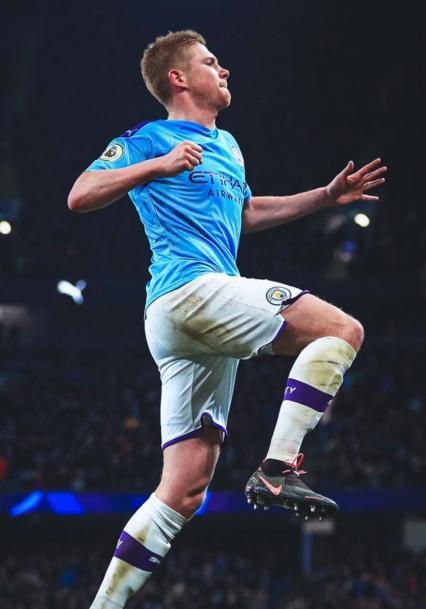 齐达内空降上海！回应 “齐玄宗” 标签，揭秘欧冠三连真相（齐达内抵沪！回应“齐玄宗”称号，拆解欧冠三连的幕后逻辑）