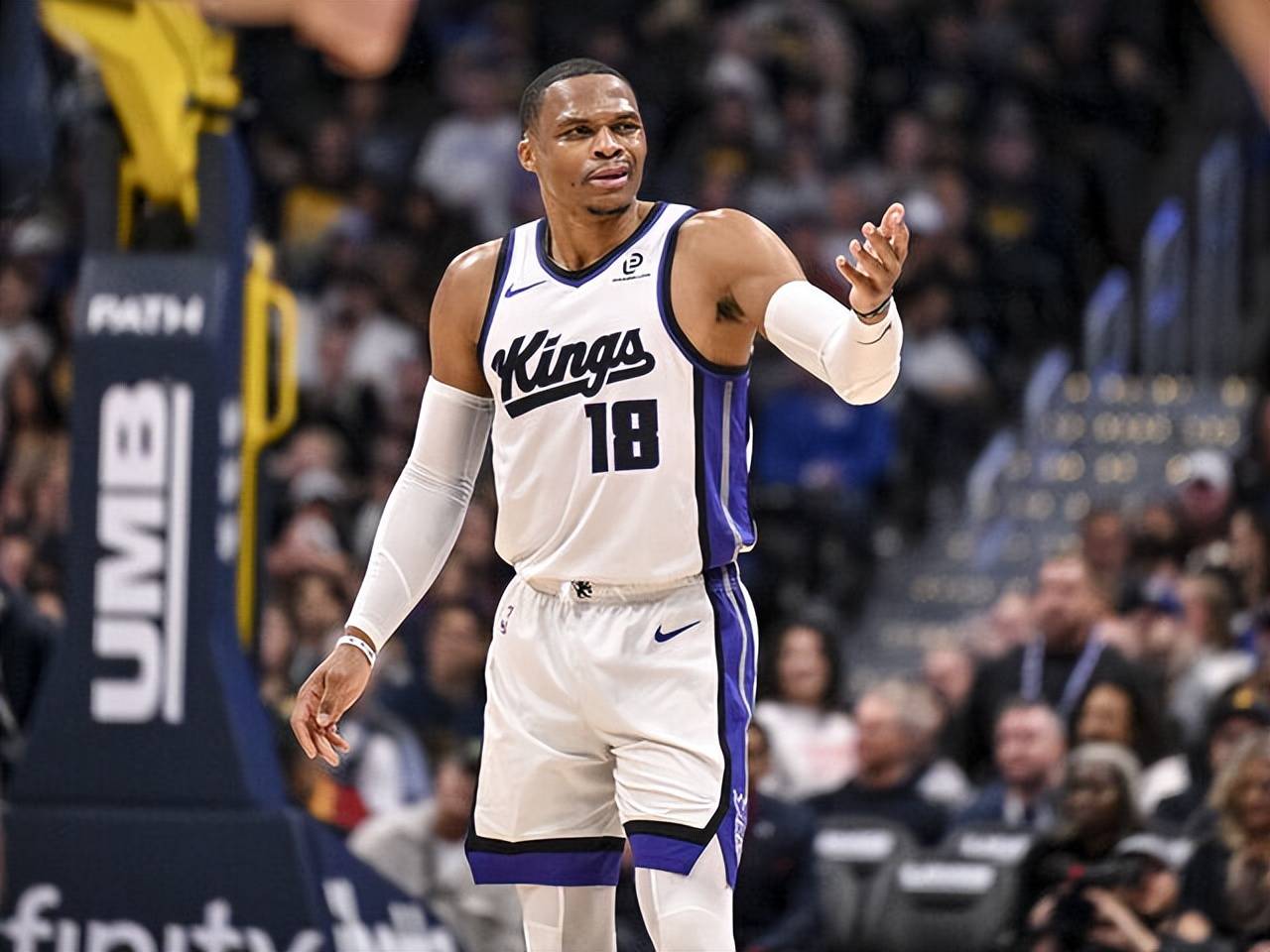 激情四溢的赛场，新疆队逆境逆袭（燃爆赛场，新疆队绝地逆转）