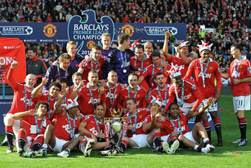 唐斯半场表现抢眼，7中4贡献10分9板（唐斯半场火力十足，7投4中砍下10分9篮板）