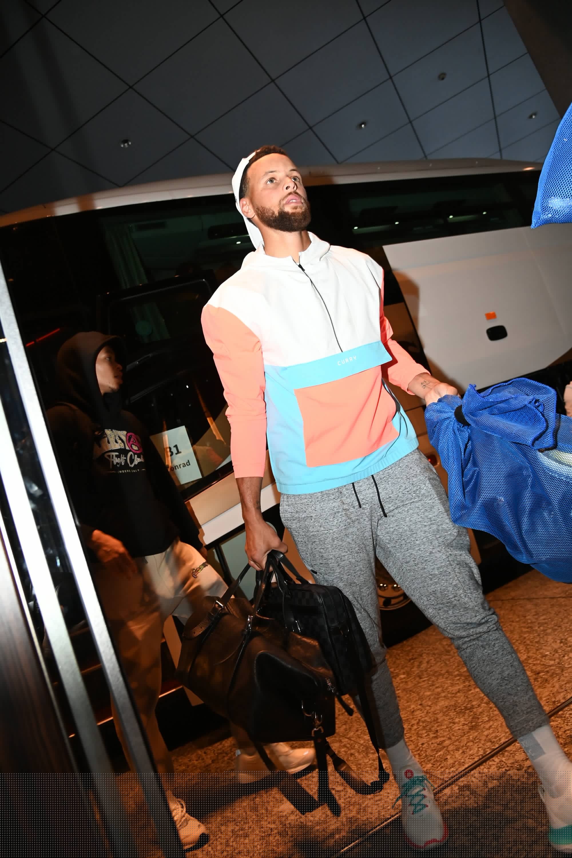 安东尼谈红牌：我没有犯规意图，昨晚一直在想这件事睡不着觉（安东尼回应红牌：并非故意犯规，这件事让我整夜难眠）