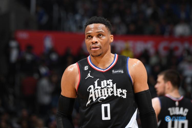 加图索：自从担任意大利主教练以来，我一直在照搬里皮的做法（加图索：出任意大利主帅以来，我始终沿袭里皮的执教方式）