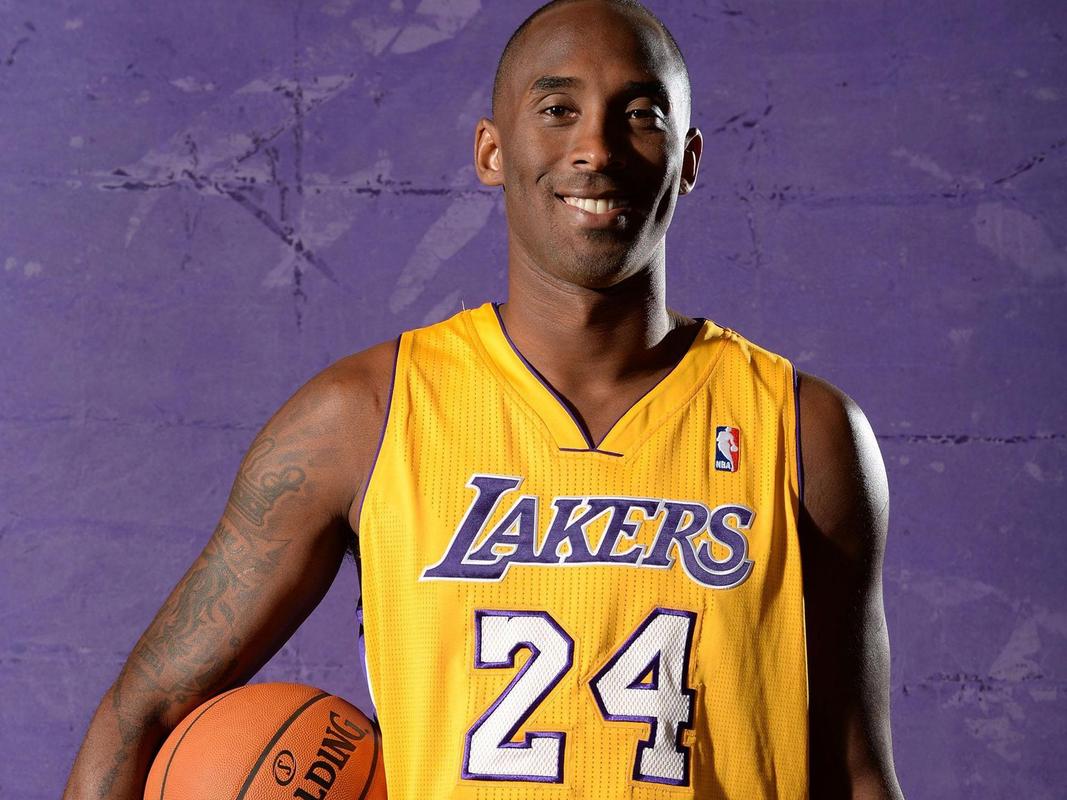 范德芬：伊萨克回了我消息，且对我的道歉非常感激（范德芬：伊萨克已回复我，并对我的道歉表示感谢）