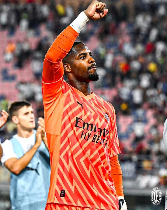 12年无球魔咒有望打破 数据示巴萨2-1取胜（12年进球荒或告终，数据预测巴萨2-1告捷）