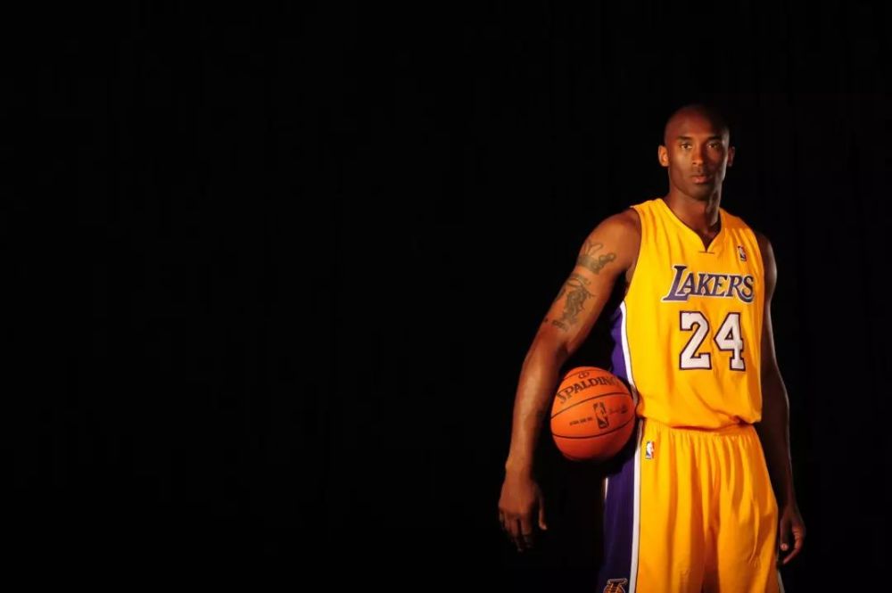 范戴克：萨拉赫？他马上要去踢非洲杯，对我们来说没什么变化（范戴克谈萨拉赫将征战非洲杯：对我们影响不大）