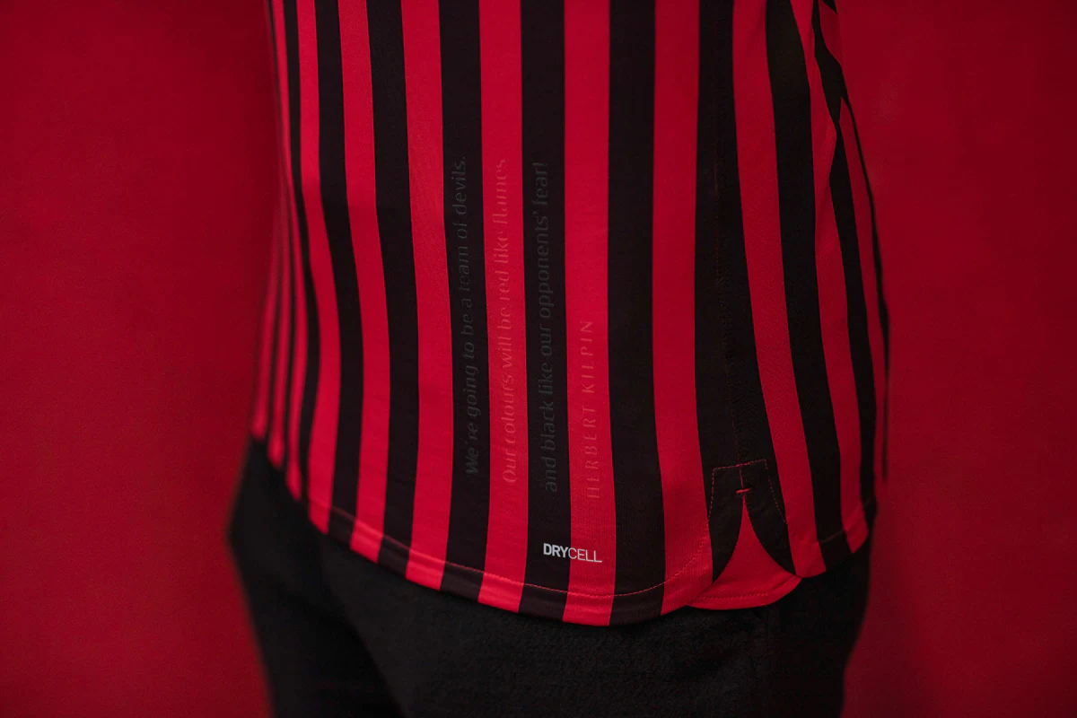 官方：日本前国脚千叶和彦将在本赛季结束后离开新潟天鹅（官宣：前日本国脚千叶和彦赛季末将告别新潟天鹅）