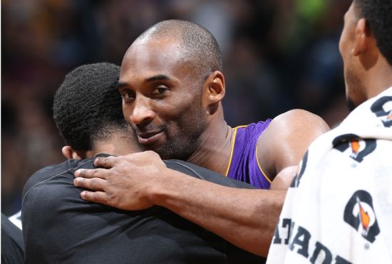 恭喜于适主任获得全国骑射巡回赛总决赛暨环球骑射大师赛最佳贡献奖（于适主任荣膺全国骑射巡回赛总决赛暨环球骑射大师赛最佳贡献奖）