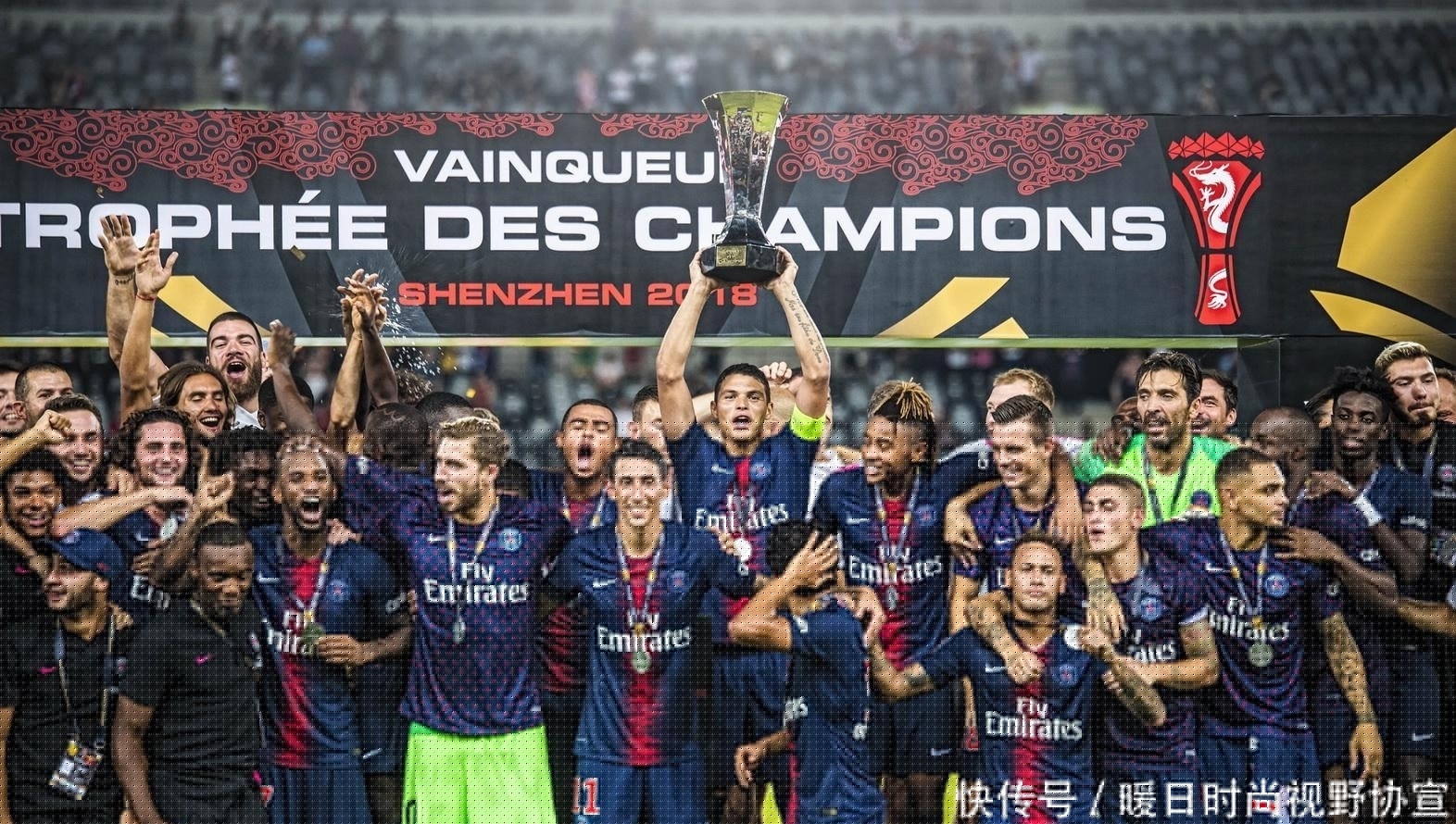 利兹联3-1胜切尔西，利物浦1-1战平桑德兰。（利兹联3-1力克切尔西，利物浦1-1与桑德兰握手言和）