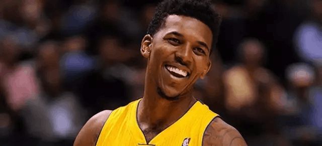 东契奇因个人事务缺席与猛龙队比赛，博主：他孩子将出生（东契奇因私事缺席战猛龙，博主透露其孩子即将出生）